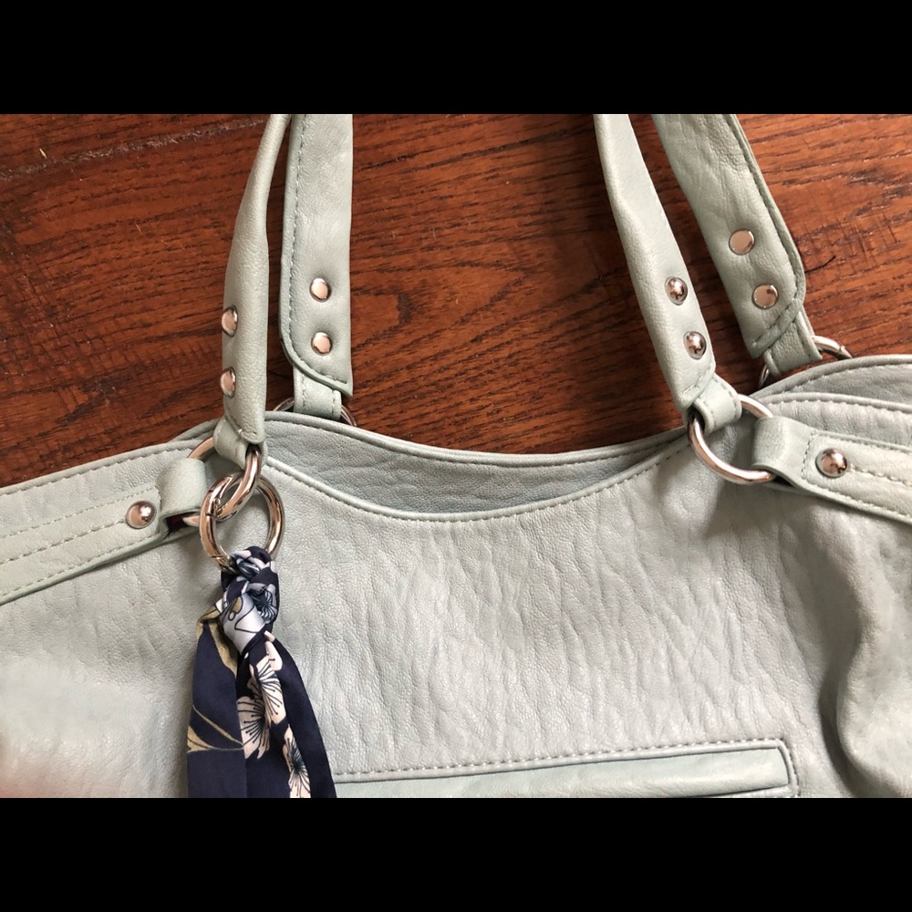 Jessica Simpson pale blue tote - Picture 3 of 4